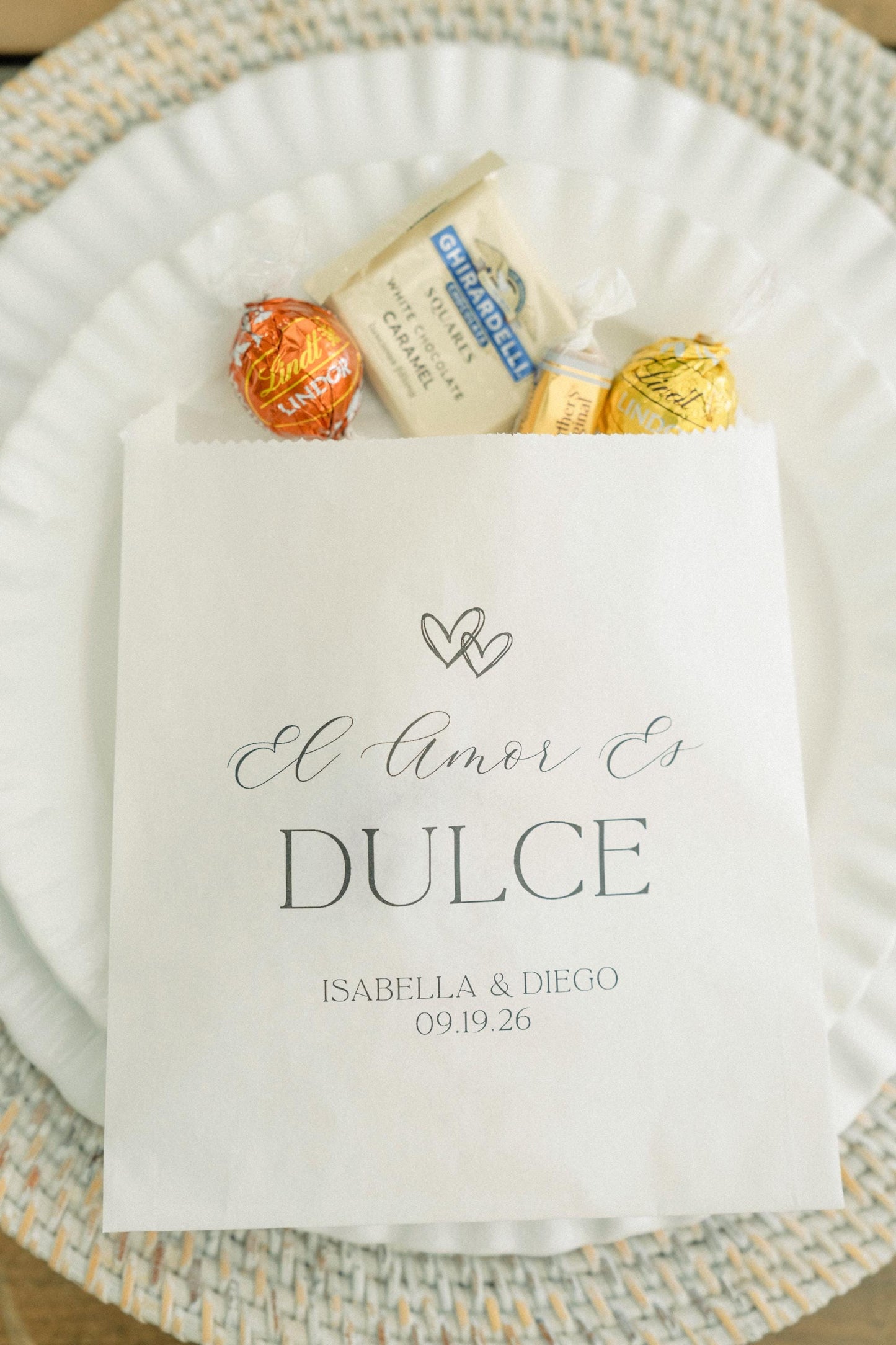 25 Pack, El Amor Es Dulce Treat Bag, Spanish Wedding Favor, Set of 25