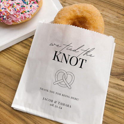 25 pack, We Tied the Knot Pretzel Bags: Wedding Favor, Set of 25